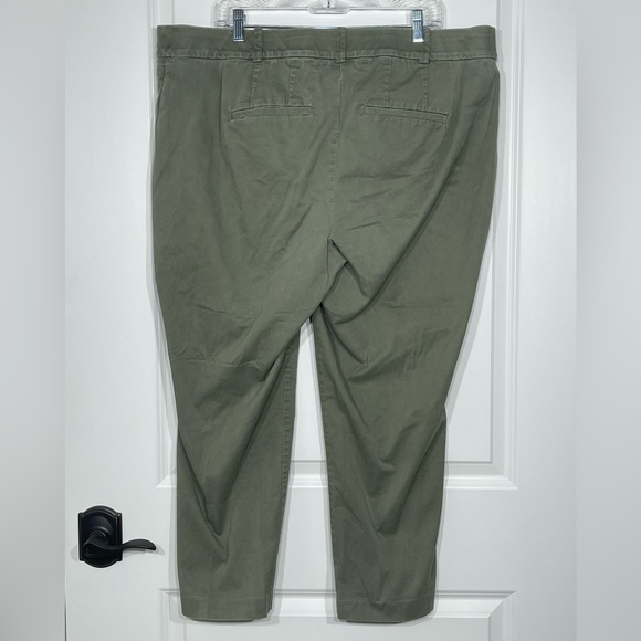 Lane Bryant Capri pants - Picture 6 of 7